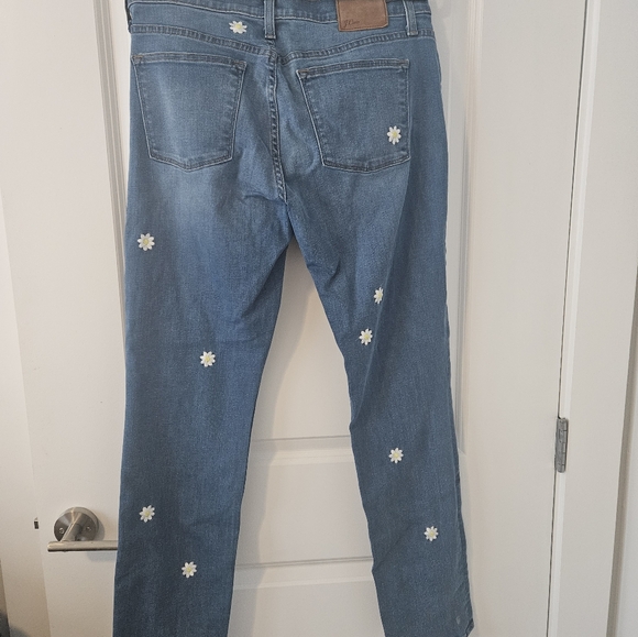 Unique J. Crew daisy embroidered jeans 29T - Picture 4 of 5